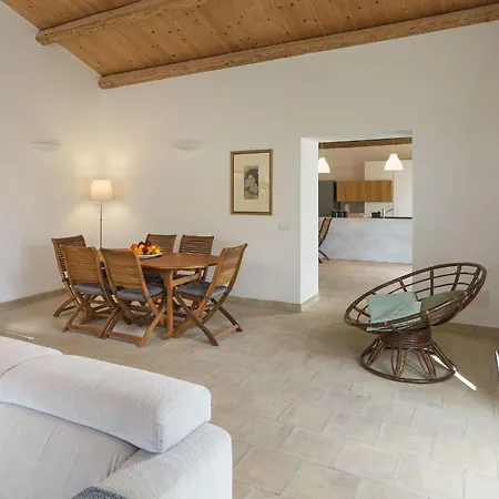 Saracena Villa *